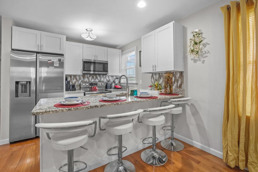 Primary Photo - 97 De Pasquale Ave