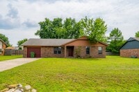 Building Photo - 3 Bed | 2 Bath | Broken Arrow