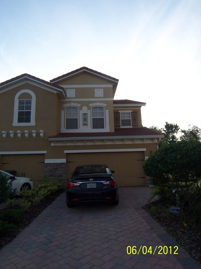 Primary Photo - Gorgeous Oviedo Townhome