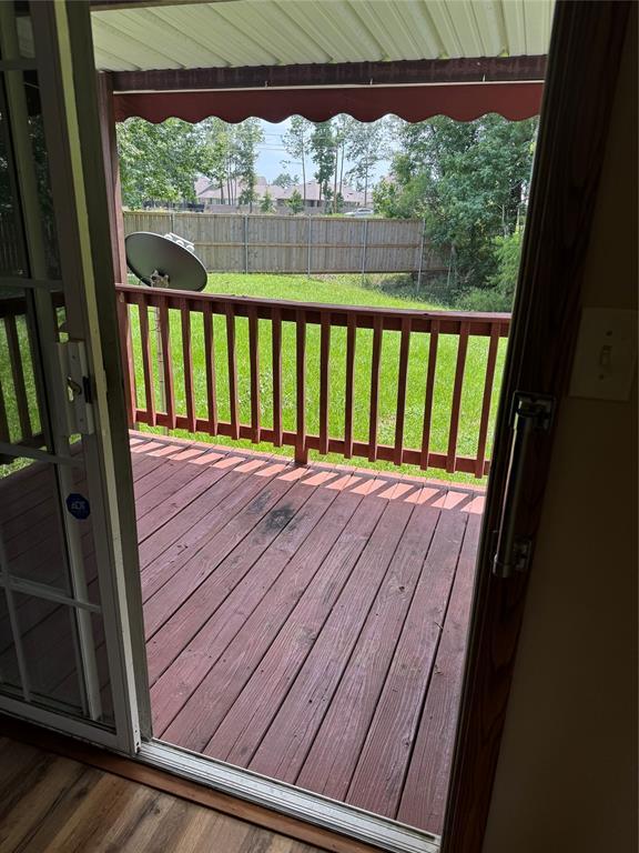 Building Photo - 16350 Hill Country Ct