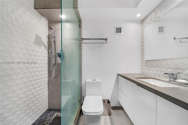 Building Photo - 1200 West Ave