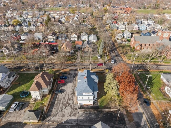 Building Photo - 319 Wheatfield St