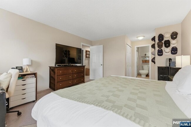 Building Photo - 774 Sassafras Ct