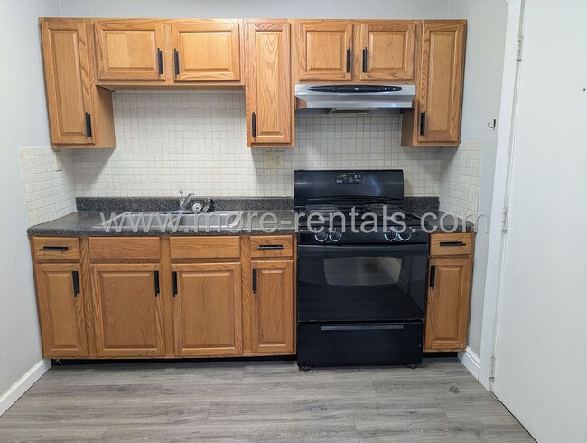 Building Photo - Small German Village Cottage