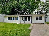 Building Photo - 890 Edgewood Dr