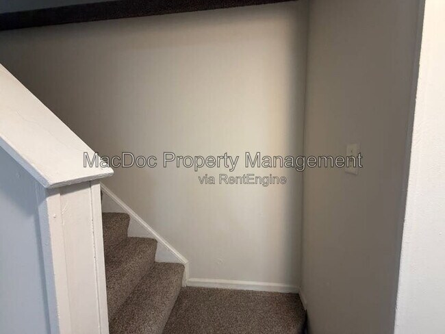 Building Photo - 4749 Hedrick Ln