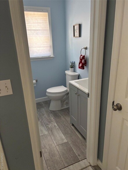 Building Photo - 119 Willow Ct