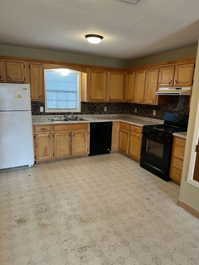 Building Photo - Sunvilla Apartments