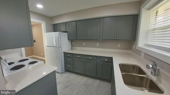 Building Photo - 2050 Nike Dr