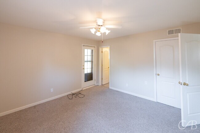 Building Photo - For  Lease