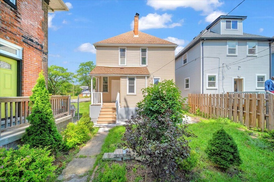 Building Photo - 408 Mt Vernon St