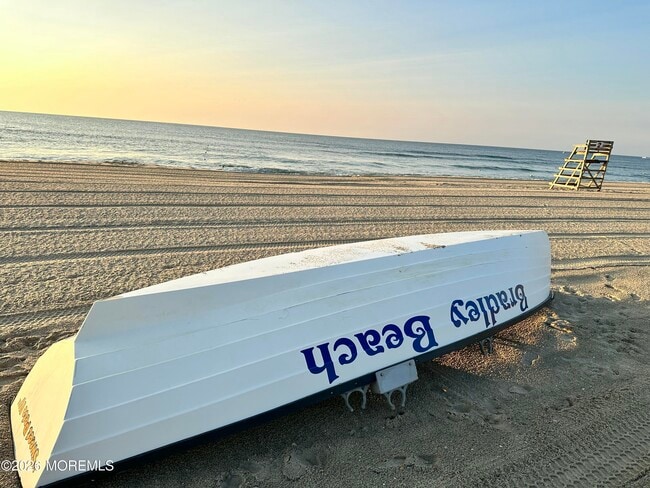 Building Photo - 321 Park Pl Ave