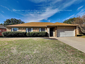 Building Photo - 6404 Big Springs Dr