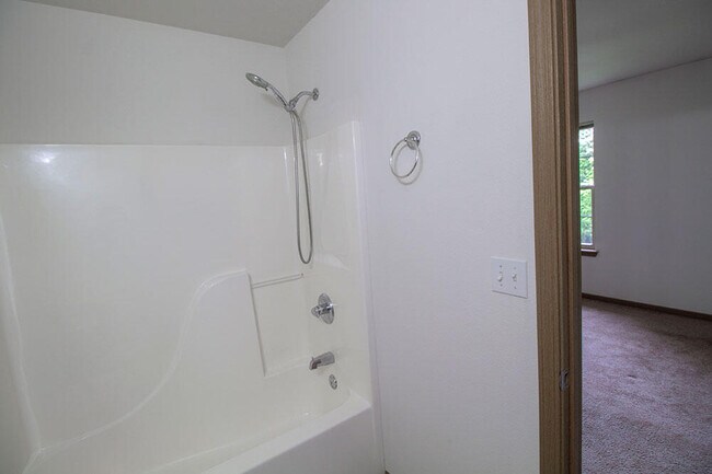 Building Photo - 2119 N Ballenger Ln