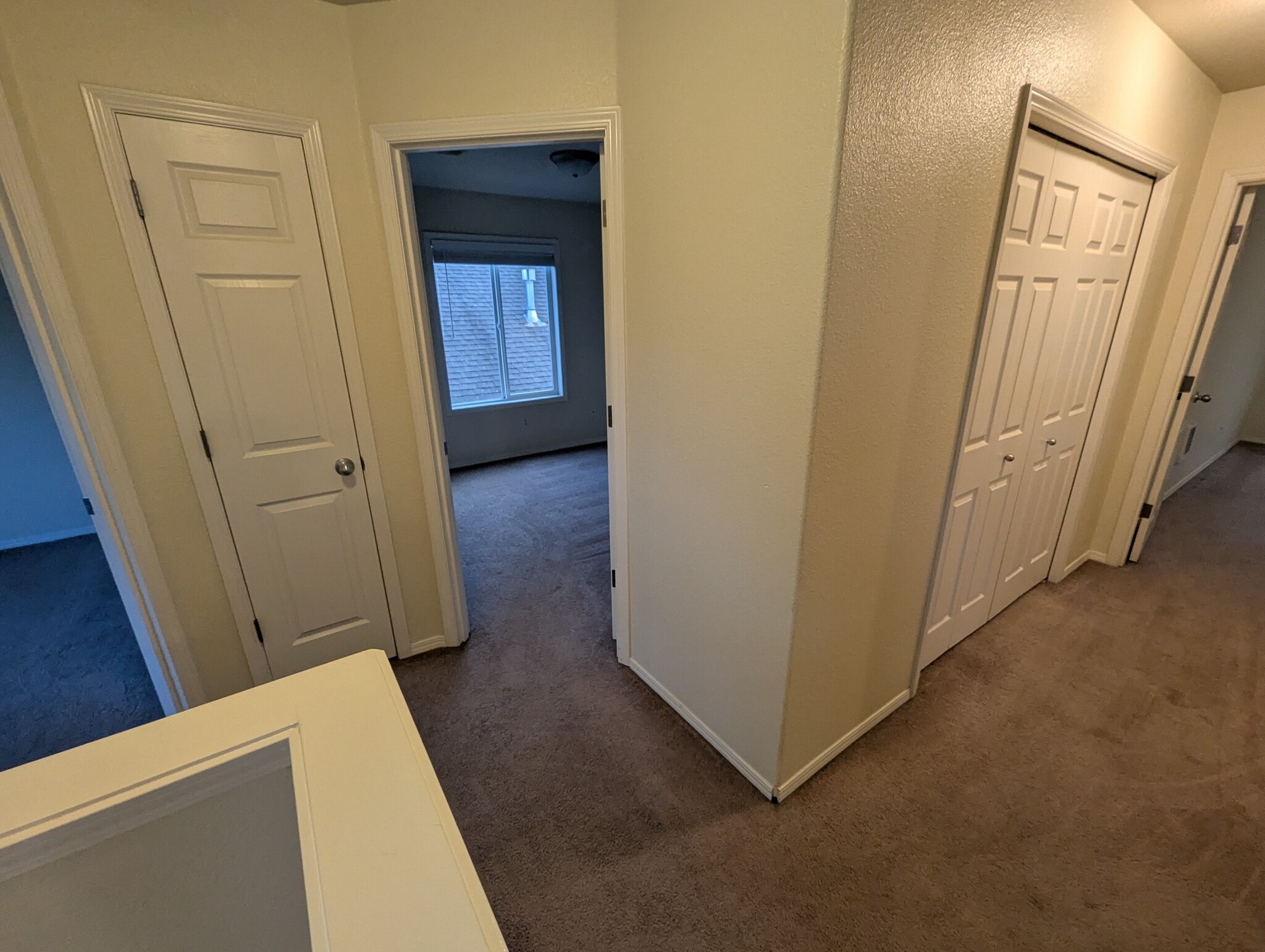 Building Photo - 3144 SE Sternwheeler Dr