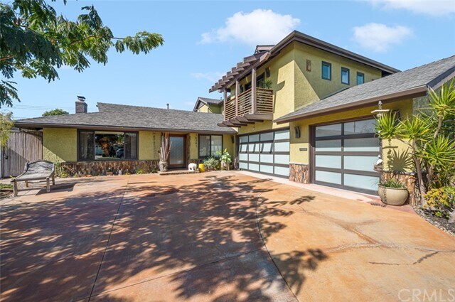 Building Photo - 16341 Hollywood Ln