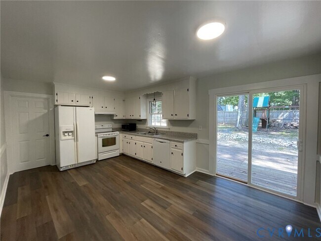 Building Photo - 115 Big Meadows Terrace