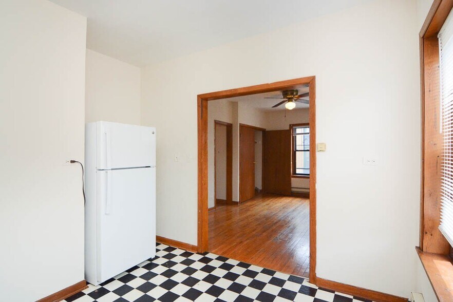 Building Photo - 2851 N Orchard St