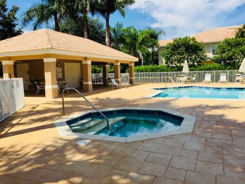 Winding Stream spa and covered cabana - 9231 Spring Run Blvd