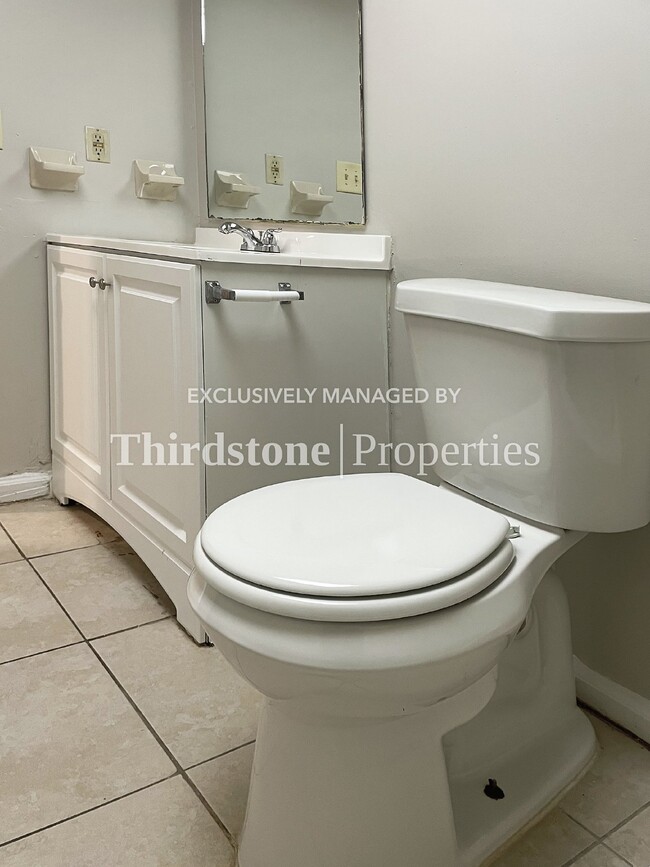 Building Photo - 5128 Indian Lakes Ct