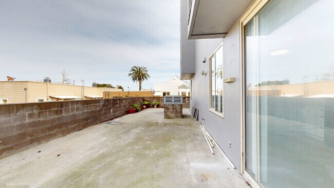 Building Photo - 3770 24th St