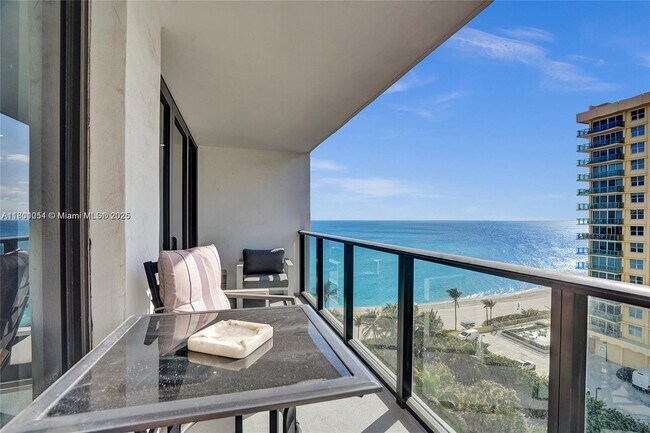 Building Photo - 2301 S Ocean Dr
