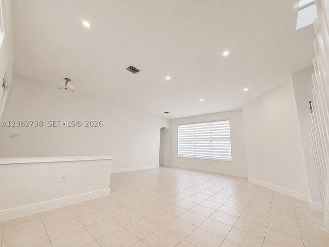 Building Photo - 14303 SW 159th Pl