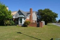 Building Photo - 2136 Eastbrook SE