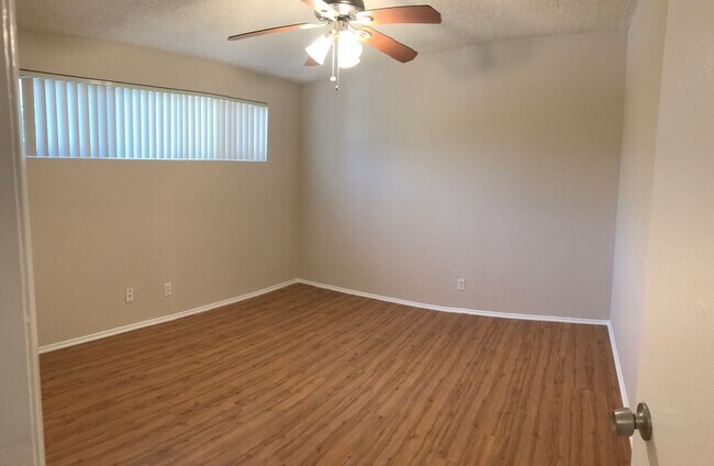 Interior Photo - 6944-6954 Coldwater Canyon Ave