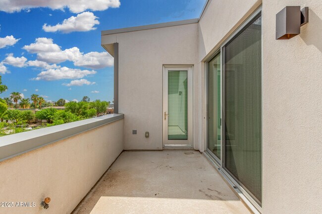 Building Photo - 4525 N 40th St