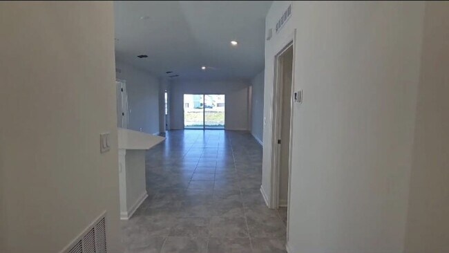 Building Photo - For Rent in Westview Kissimmee 4 Bedroom Home
