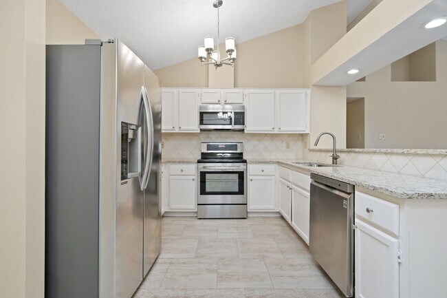 Building Photo - 3411 Valley Gardens Dr