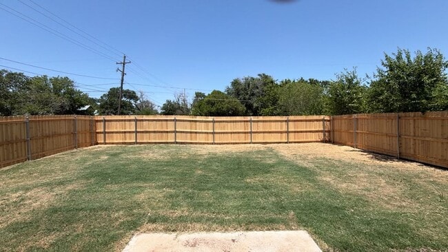 Building Photo - Charming Newly Built 3-Bedroom Home in Lawton – Pet-Friendly!