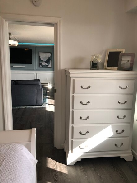Second entrance to bedroom - 480 Ocean Ave