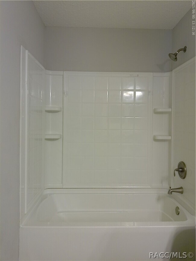 Building Photo - 9252 N Agatha Dr