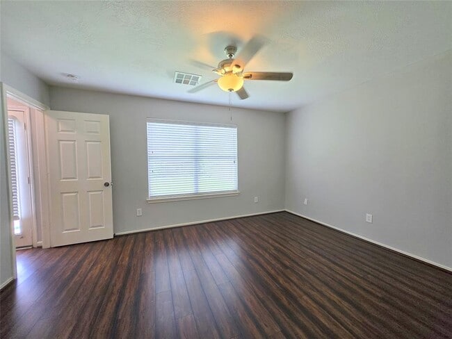 Building Photo - 1423 Stone Bluff Dr