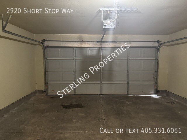 Building Photo - 2920 Short Stop Way