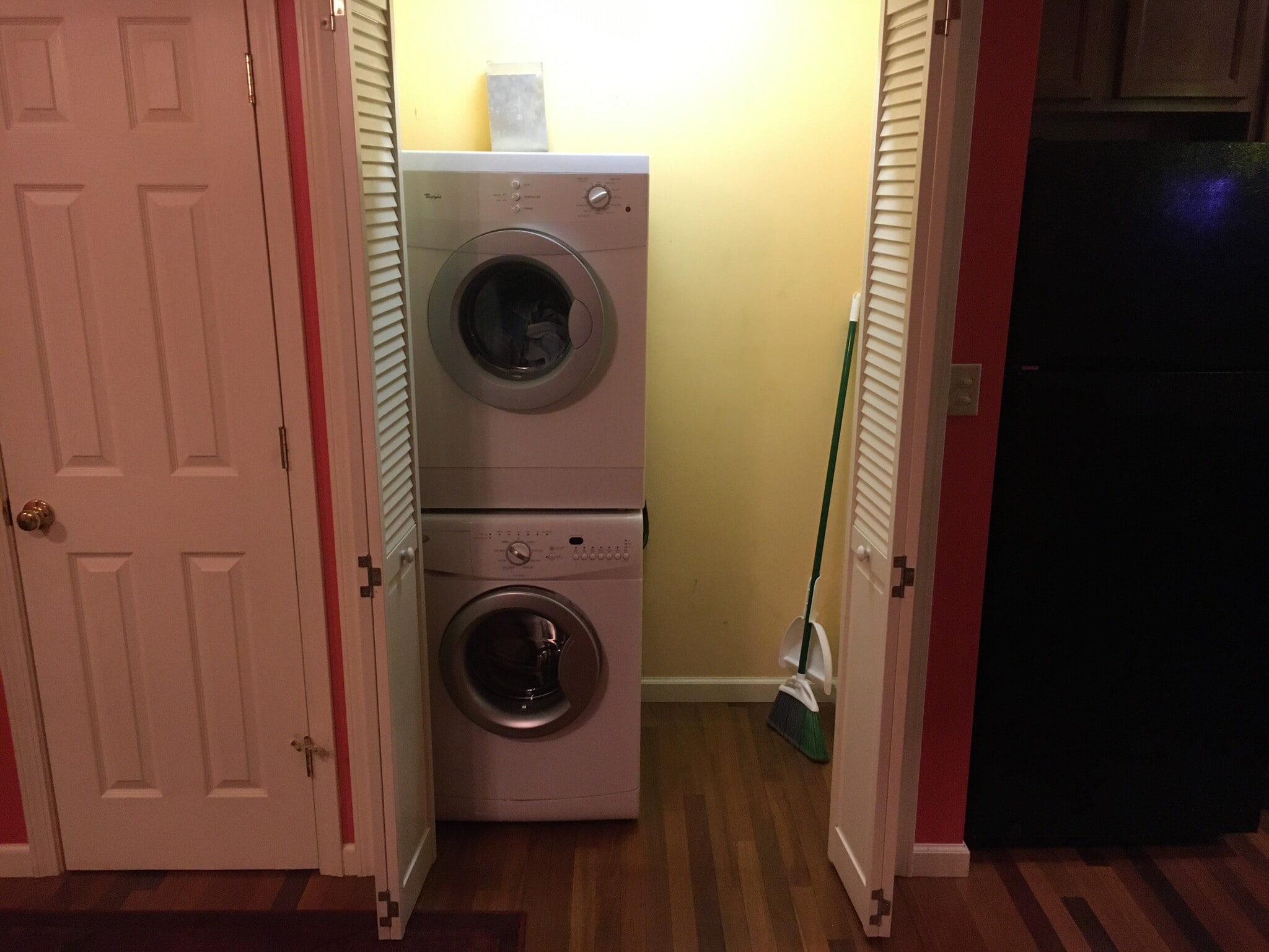 Laundry and closet - 2077 Davie Ave