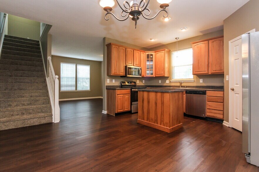 Building Photo - 11195 Catalina Dr