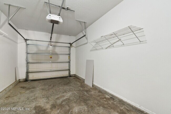Building Photo - 6034 Bartram Village Dr