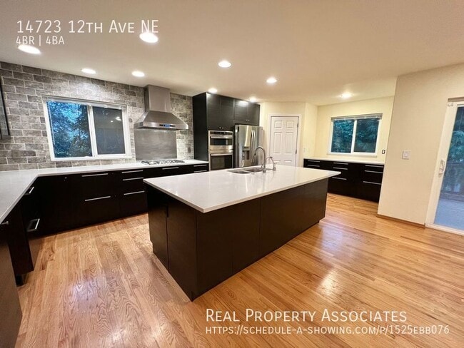 Building Photo - 14723 12th Ave NE