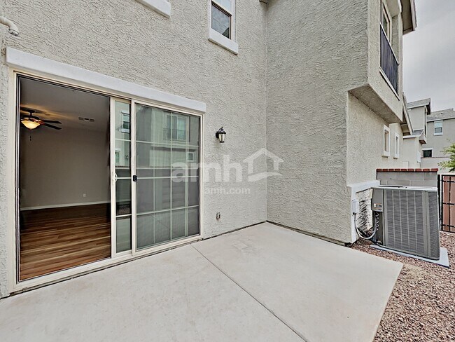 Building Photo - 20728 W Thomas Rd