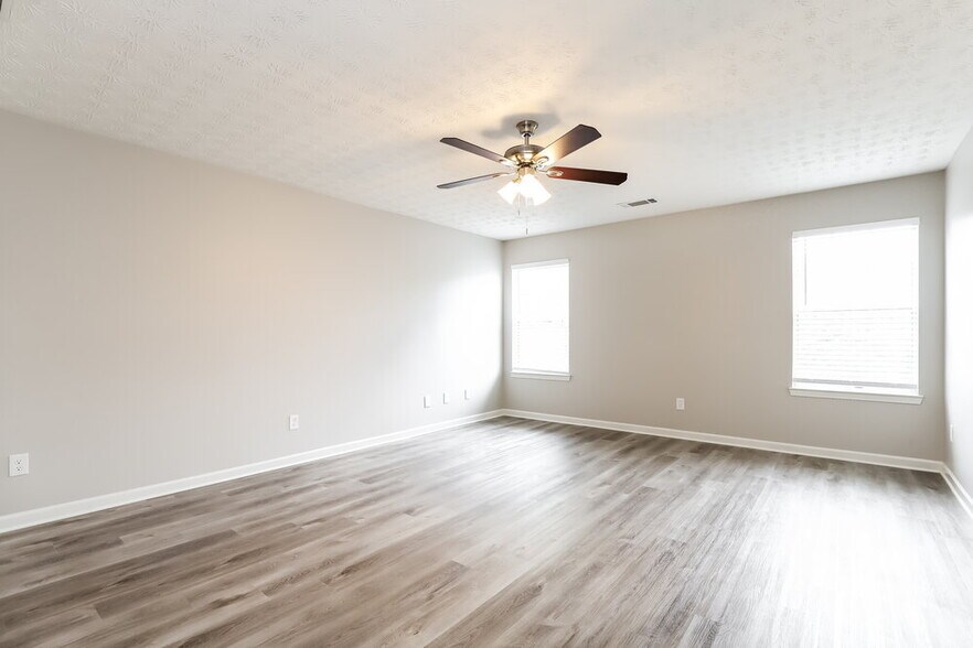 Building Photo - 3208 Bradford Pear Dr