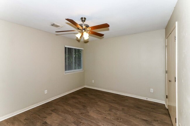 Building Photo - 11727 Standing Pine Ln