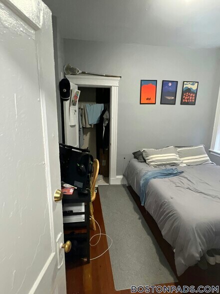 Building Photo - 881 Huntington Ave