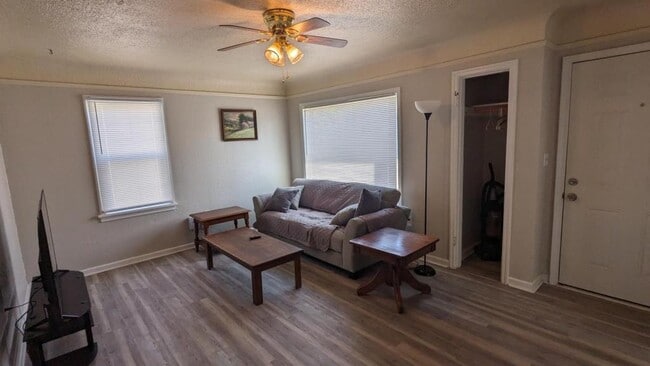 Building Photo - 1040 Howard St SE