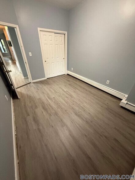 Building Photo - 3150 Washington St