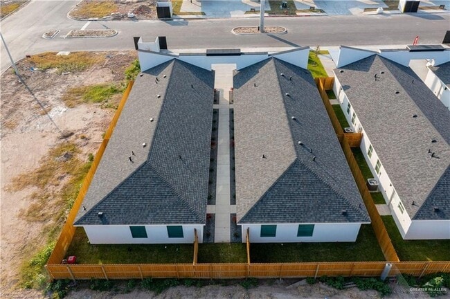 Building Photo - 504 N Emerald Ave