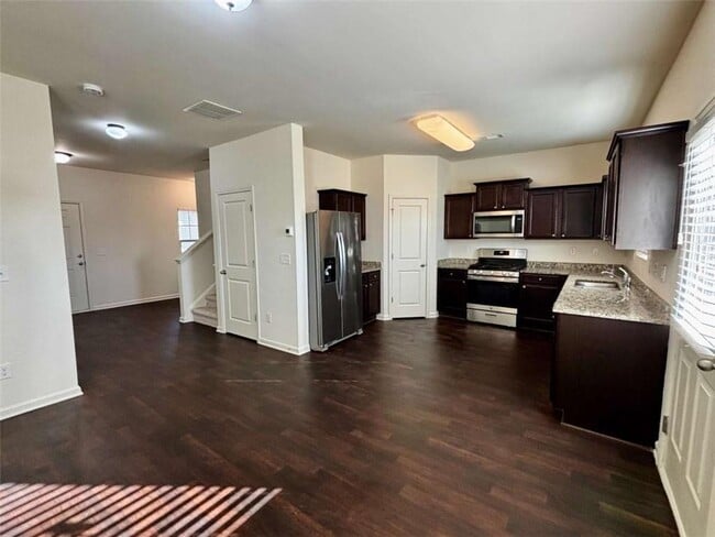 Building Photo - 343 Merigold Way