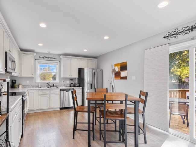 Building Photo - 2446 Gracie White Cir